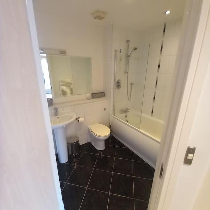 Centrally Situated 1 Bedroom Apartment! バーミンガム エクステリア 写真
